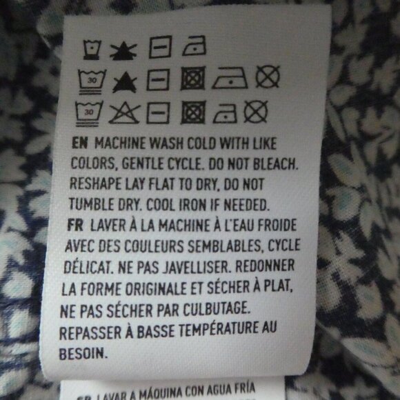 American Eagle Blue Floral Seriously Soft Classic Fit Button Up Shirt Mens Small - Picture 6 of 6